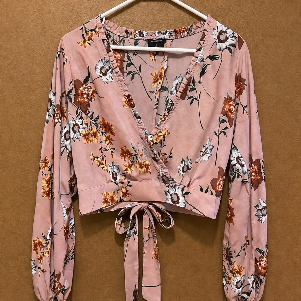 Milk & Honey NWOT Pink Floral Wrap Tie-Front Crop Blouse